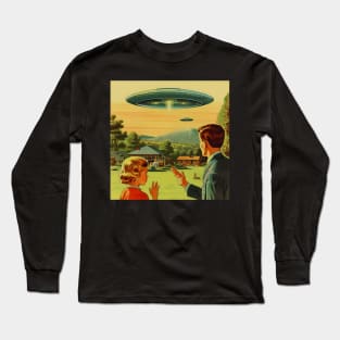 Vintage Comics UFO Encounters UFO Witness Cartoon Vintage Long Sleeve T-Shirt